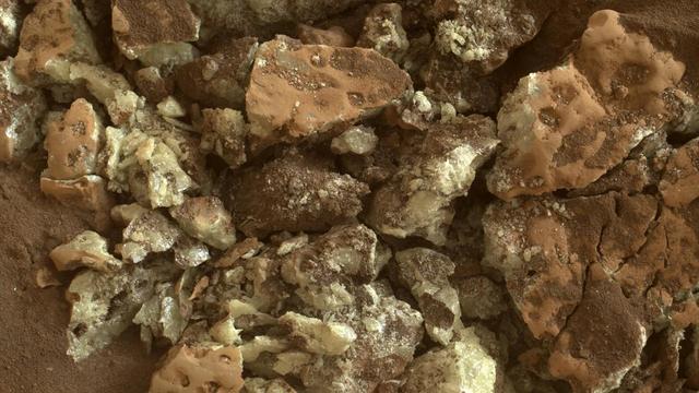 从地狱火山到生命温床：硫化学如何塑造了远古火星的温暖与希望