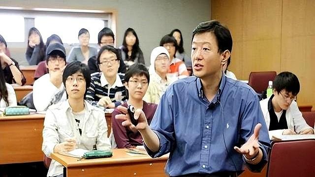 韩国教授警告：全世界只有韩国看不起中国，但中国眼里却没有韩国