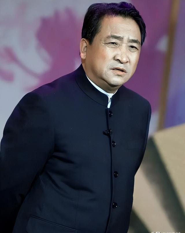 端着铁饭碗，拿着体制内工资，住北京上亿豪宅，姜昆有什么本事？