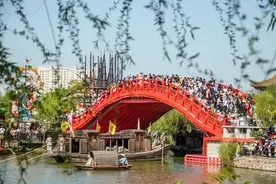 请提前预约！清明上河园客流即将达到上限！图片