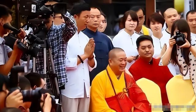 她是央视最惨女主持，男友死刑，丈夫入狱，如今48岁被释永信牵连