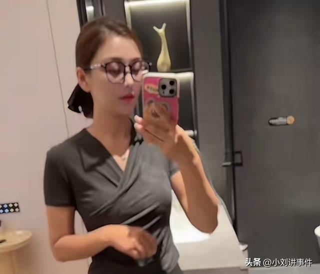 痛心！安徽“半挂西施”王迪去世，有三台X6000，出事前刚换轮胎