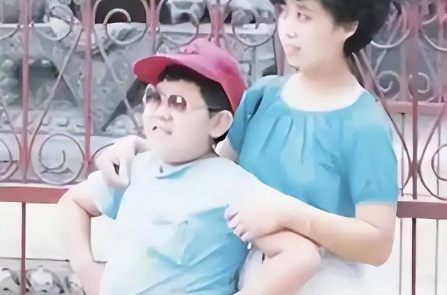善恶终有报！狂妄自大的“盲人”歌手杨光，终究付出了惨痛代价