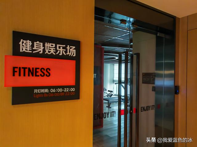 在广州入住这家酒店寻找“RED”，想起了大家来找茬游戏