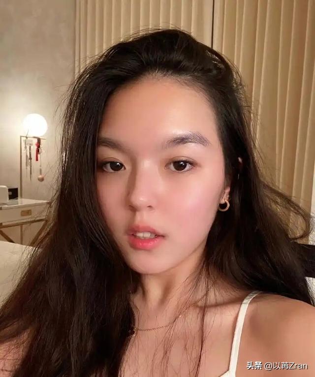 李咏也没想到，自己离世7年后，23岁的女儿就走上一条"不归路"