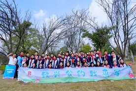 不出所料！春季开学典礼，最热门元素是“哪吒”图片