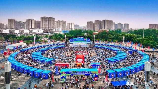 从"蜀道叹"到"画中仙"，大竹用山水写一封千年情书