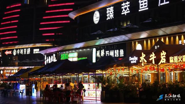 火爆ing！新区这六个地方人从众···
