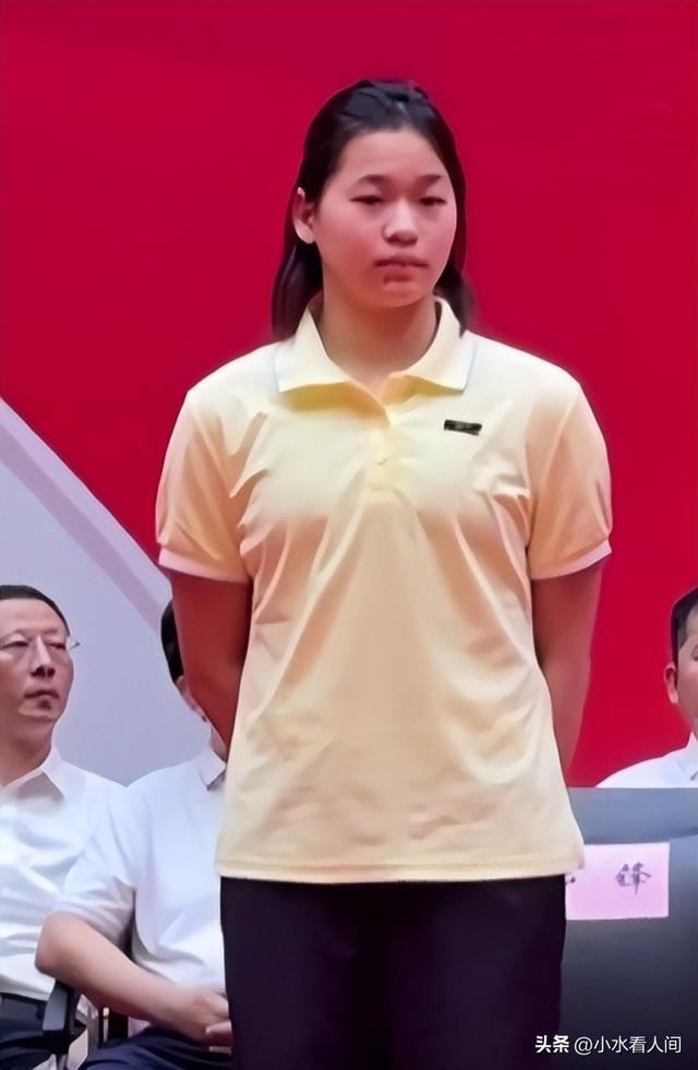全红婵担心的事发生了！开学仅3天	，被嘲太胖、没文化	、撞脸伍佰