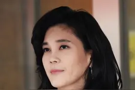 54岁三星长公主李富真：29岁任性嫁保镖，如今离异有子反而成赢家图片