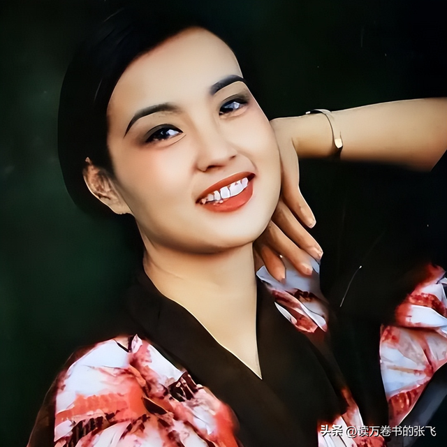 刘晓庆担心的事发生了！意外摔倒、分不清人，75岁不服老不行了？