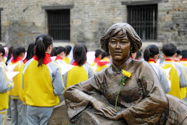 为纪念抗战胜利80周年，2025年9月1日至9月7日，台儿庄古城携手六大景区门票免费！