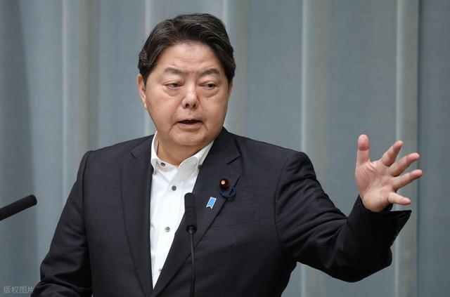 日方挑衅升级！中国舰队出兵钓鱼岛，竟遭日方抗议，中方反将一军