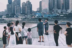 投身微短剧浪潮的年轻人：逐梦创作图片