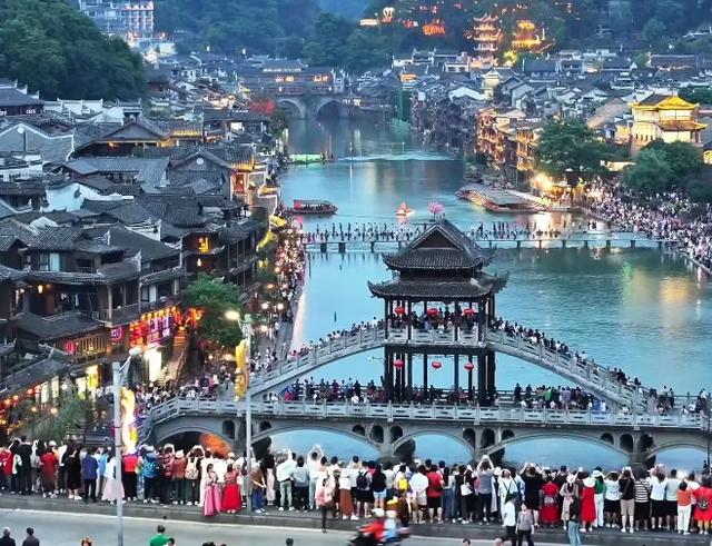 湘西一日游十大必去旅游景点