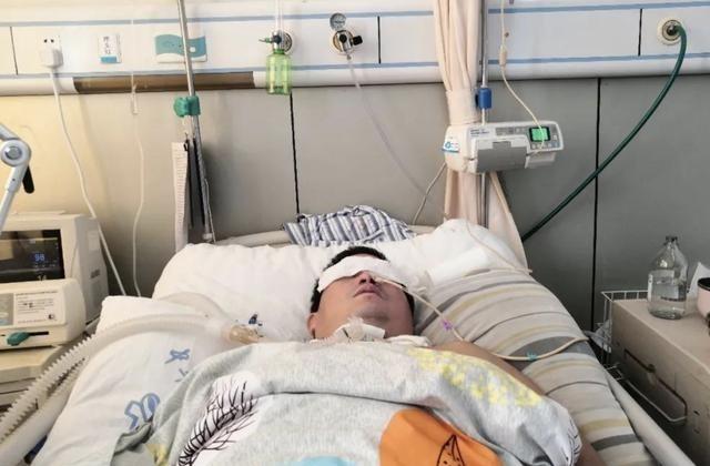战友病重，我组织群里每人捐5000，三天无人捐，班长电话让我醒悟