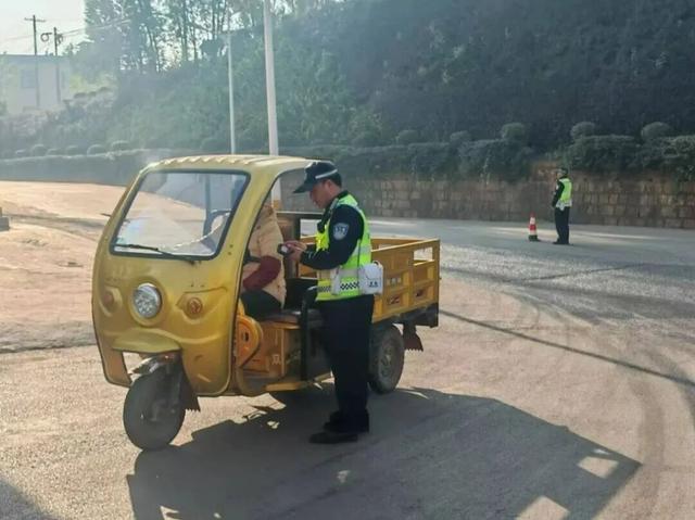 2026年1月起，电动车、三轮车、四轮车“5必查”，最高罚50000元