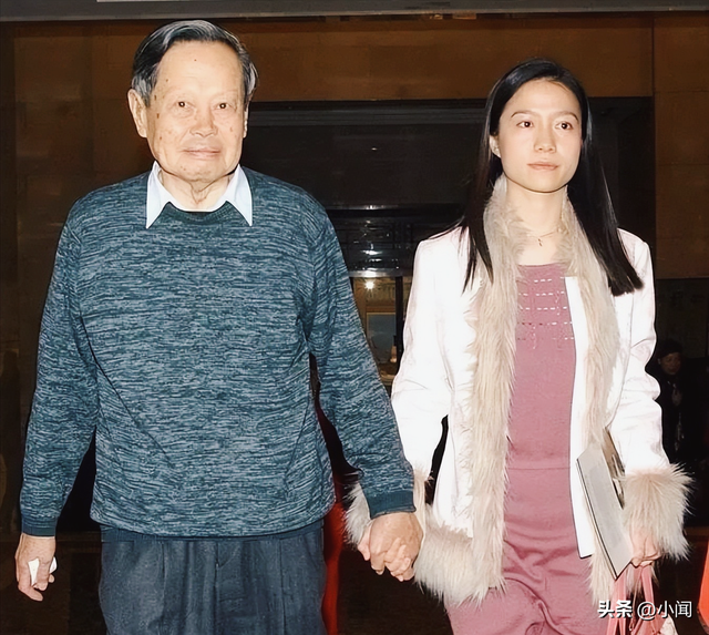 "年轻的我希望你不再婚"，杨振宁留给翁帆最后的温柔