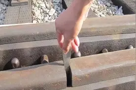 如果高铁采用无缝轨道的话，那么热胀冷缩问题是如何解决的？图片