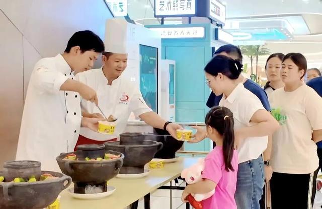 79场活动吸引68万游客，消费券撬动200万市场消费！高县双节文旅交亮眼答卷！