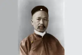 61岁老翁娶19岁娇妻，还说： 生活不易，我只是帮忙养几个女人而已图片