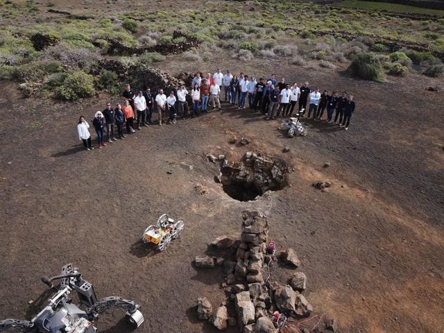 月球下藏着人类新家园，机器人测试成功，太空移民迈出关键一步
