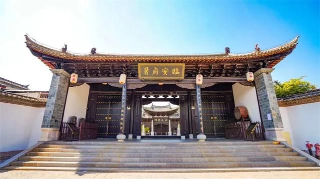 5个被低估的小城，每一个都值得你为它开车专程去！