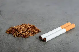 65元的软中华和5块的杂牌香烟有什么区别？为何价格差距这么大？图片