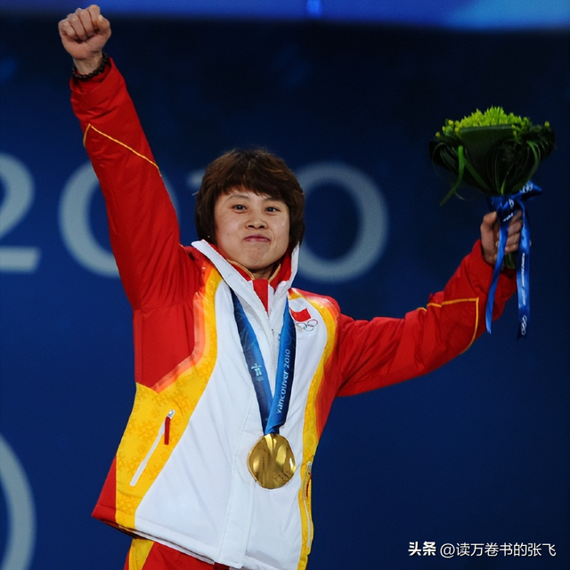 3次被国家队开除，退役11年后再看王濛现状，才明白李琰评价没错