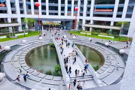 逾万人参加华附开放日：丘成桐少年班受家长关注图片