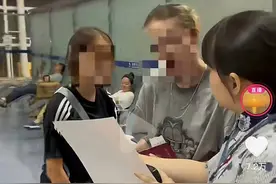 无锡机场"打火机风波"上热搜！网民"抬杆哥"直播回应：我不是针对外国人，是希望安检别"松弦"图片