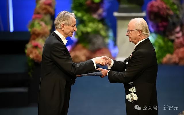 Hinton发2024末日预警10年内人类灭绝！奥特曼预言18个月ASI降临