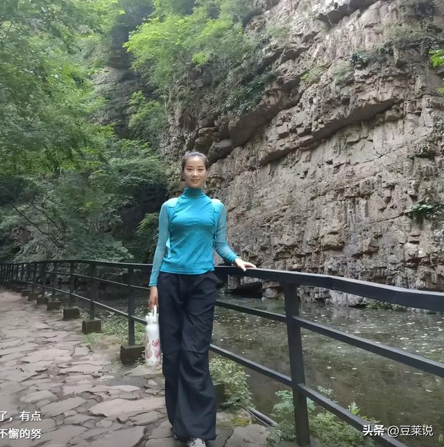 女民兵李思颖阅兵结束后，收到一封通知书，知情人曝去向引热议
