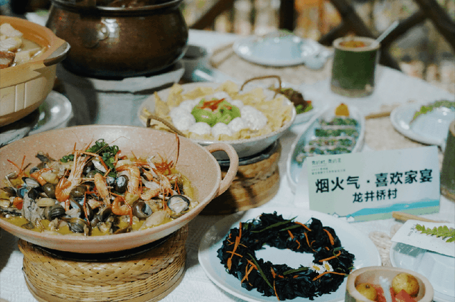 在临安，怎样才算“真土豪”？答案：买猪送房！