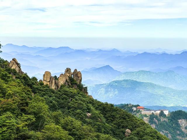 从夏到秋，九华山花台这条“天路”竟藏着皖南最清凉的诗