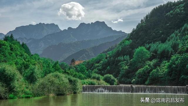 云深不知暑：在官鹅沟与清风明月共栖