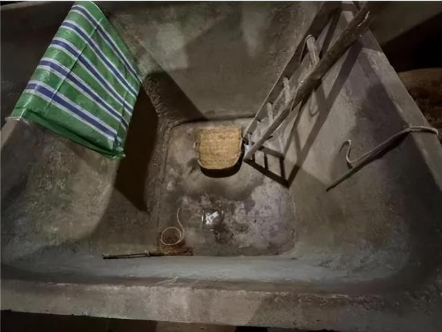 四川一酒厂发生中毒和窒息事故致3死：作业人员违规清扫，救援人员盲目施救