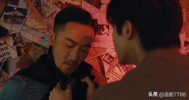 《七根心简》大结局32集：一万三跳崖，红姨遗憾，罗韧却逆袭