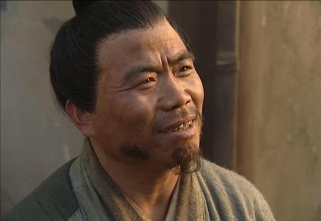 丈母娘出上联：北京南站东西贵，女婿对出的下联让丈母娘佩服不已