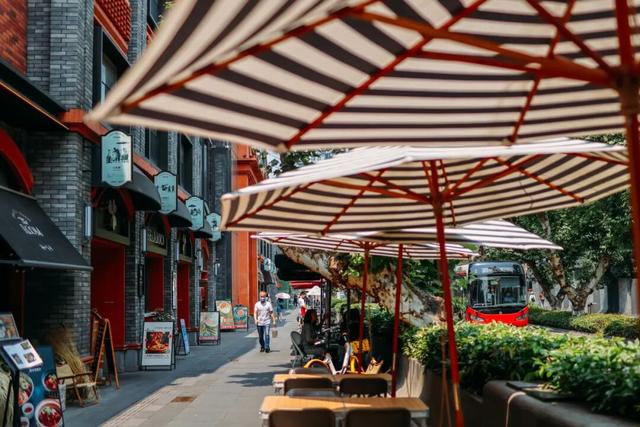 发现·公园城市 | 回家路上的露天“博物馆”