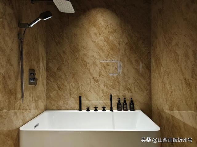 忻府区 又见奇村 | 御水泉民宿：泡入户暖汤 + 围炉撸串