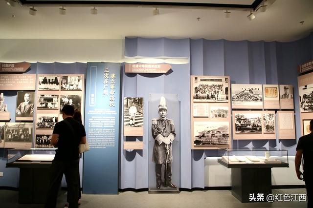 铜塑不语，却吼出 “天下为公”