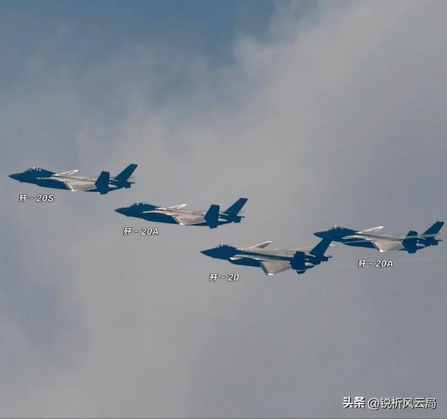 歼20S解锁反舰技能，美军航母遇最大克星，鹰击导弹+隐身作战碾压