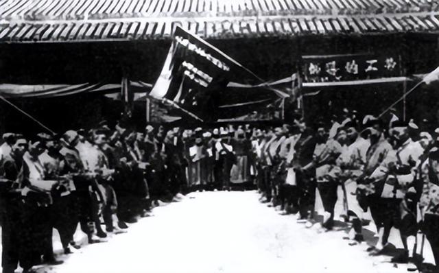 阅兵场上的民兵方队到底是什么来头