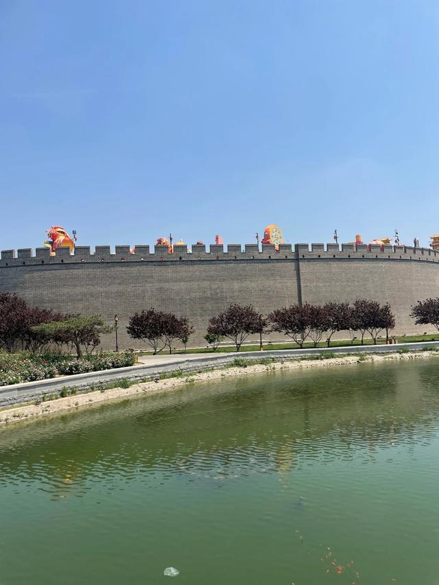 我是上海人，刚从河北正定回来，实在忍不住想说：对正定5点印象