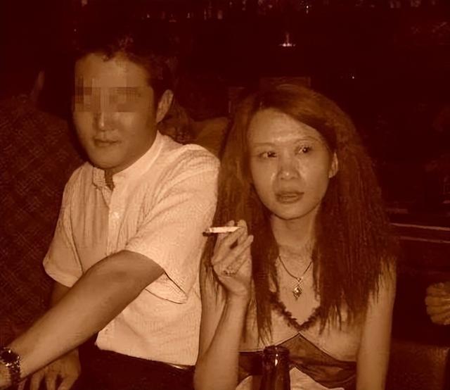 初代网红，和她的「性爱往事」