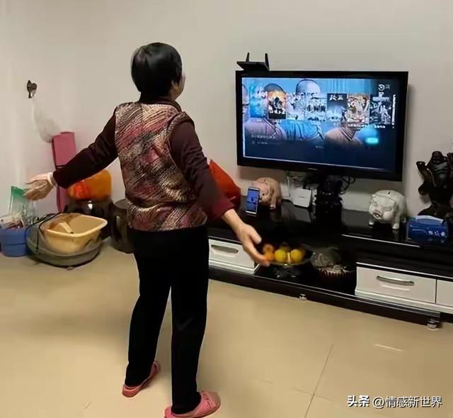 我56岁，搭伙后女方吃住我家，每月只出400生活费	，有必要继续吗