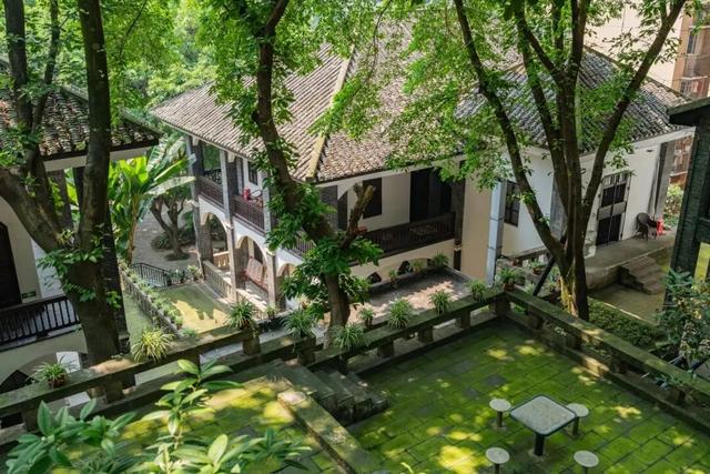 重庆公园史，一部重庆城市从封闭走向开放的鲜活记录