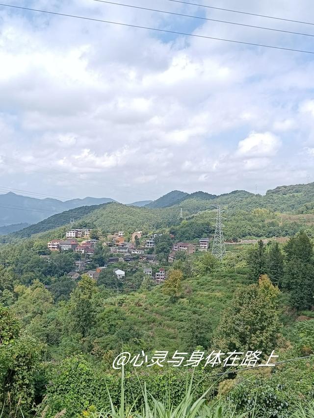 宁波东出发，一天玩转三门七个小众景点，随手一拍就是桌面壁纸。