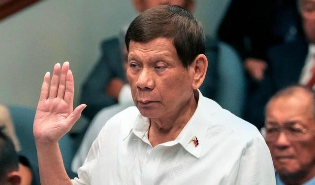 菲律宾彻底炸锅！民众怒吼：马科斯赶紧下台，让位杜特尔特女儿